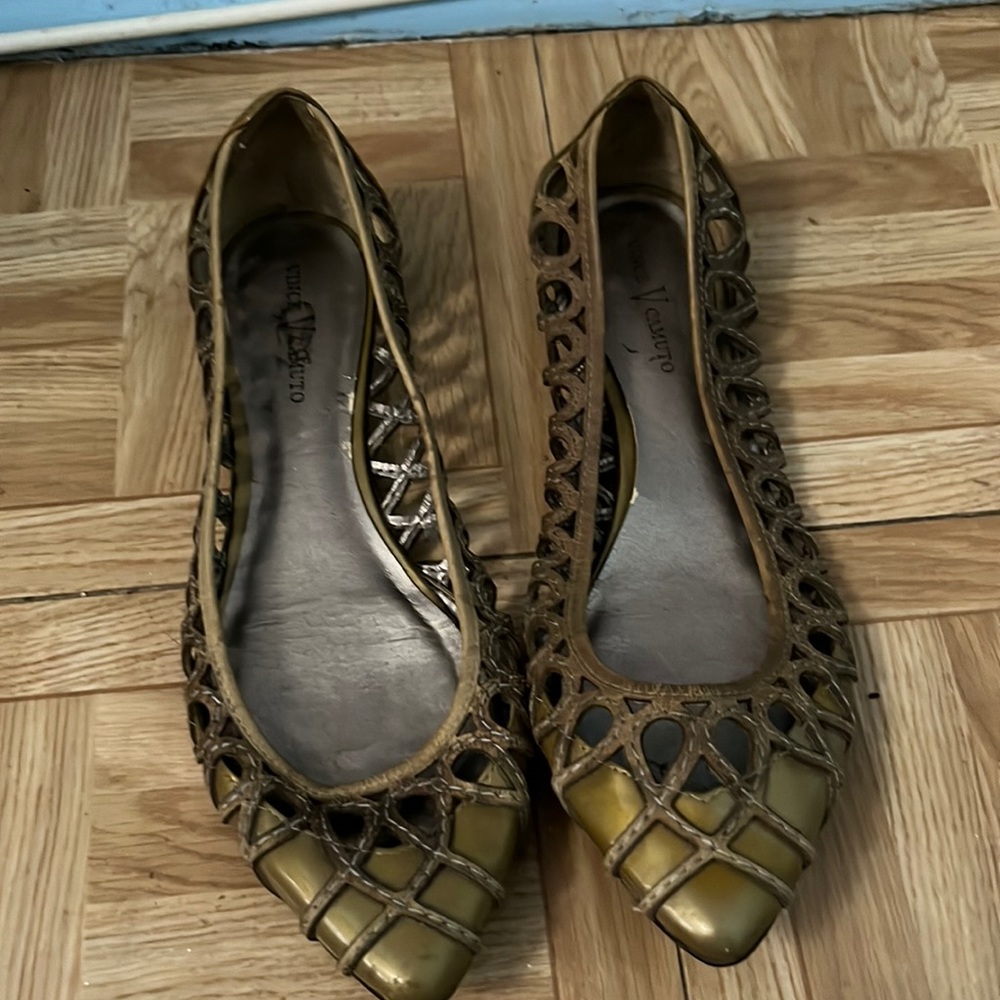 Vince camuto leather cutout flats